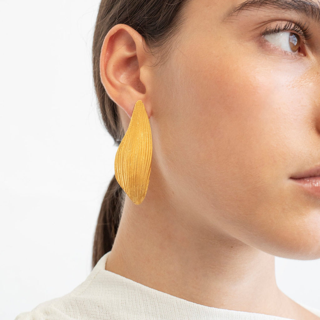 JOIDART-ONARIA- Large Golden Earrings