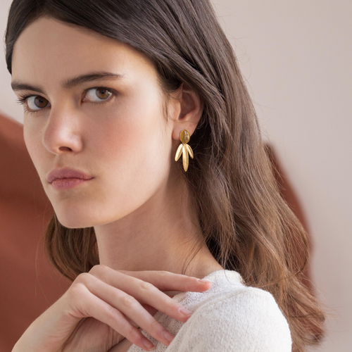 JOIDART-OLIVIA-YG Stud Leaves with Green Enamel Earrings