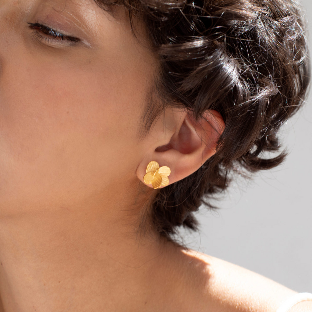 JOIDART-PAMPALONIA-YG Wild Peony Flower Stud