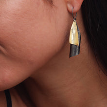 Load image into Gallery viewer, Black and Yellow-Gold Two Leaves Earrings