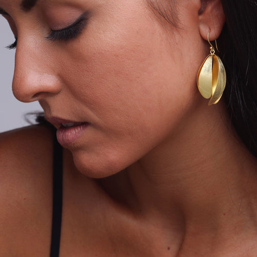 Yellow-Gold Four Leaves Balloon Earrings