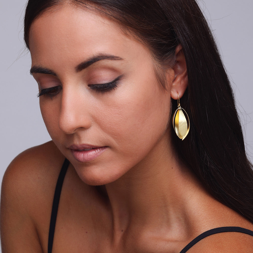 Yellow-Gold Four Leaves Balloon Earrings