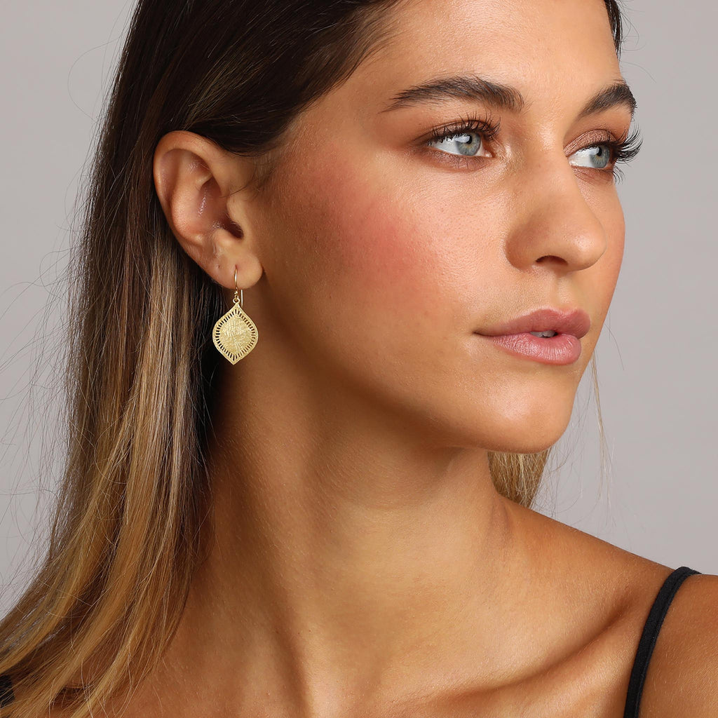 Yellow-Gold Plain Tear Drop Earrings