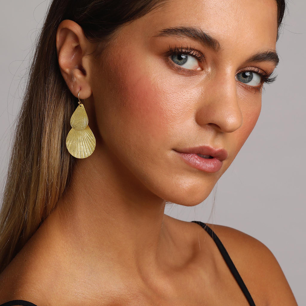 Yellow-Gold Shells Earrings