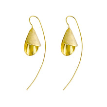 Load image into Gallery viewer, Yellow-Gold Simple Snowdrop Flower Earrings