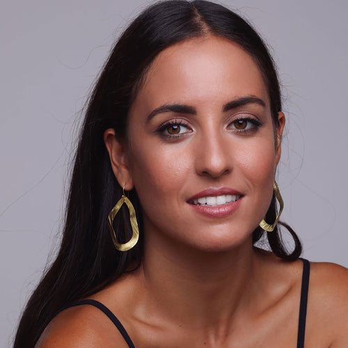 Yellow-Gold Wavy Oval Loop Shaped Earrings